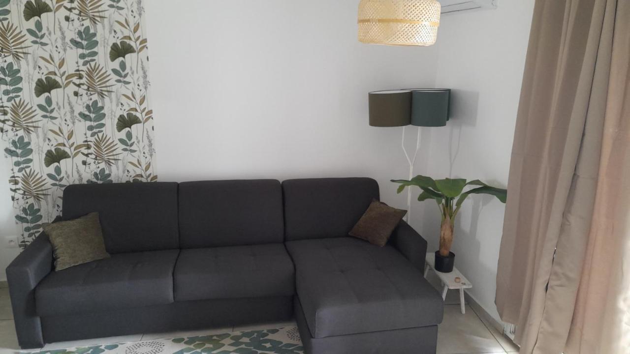 Residencestys Сен Дьони Екстериор снимка