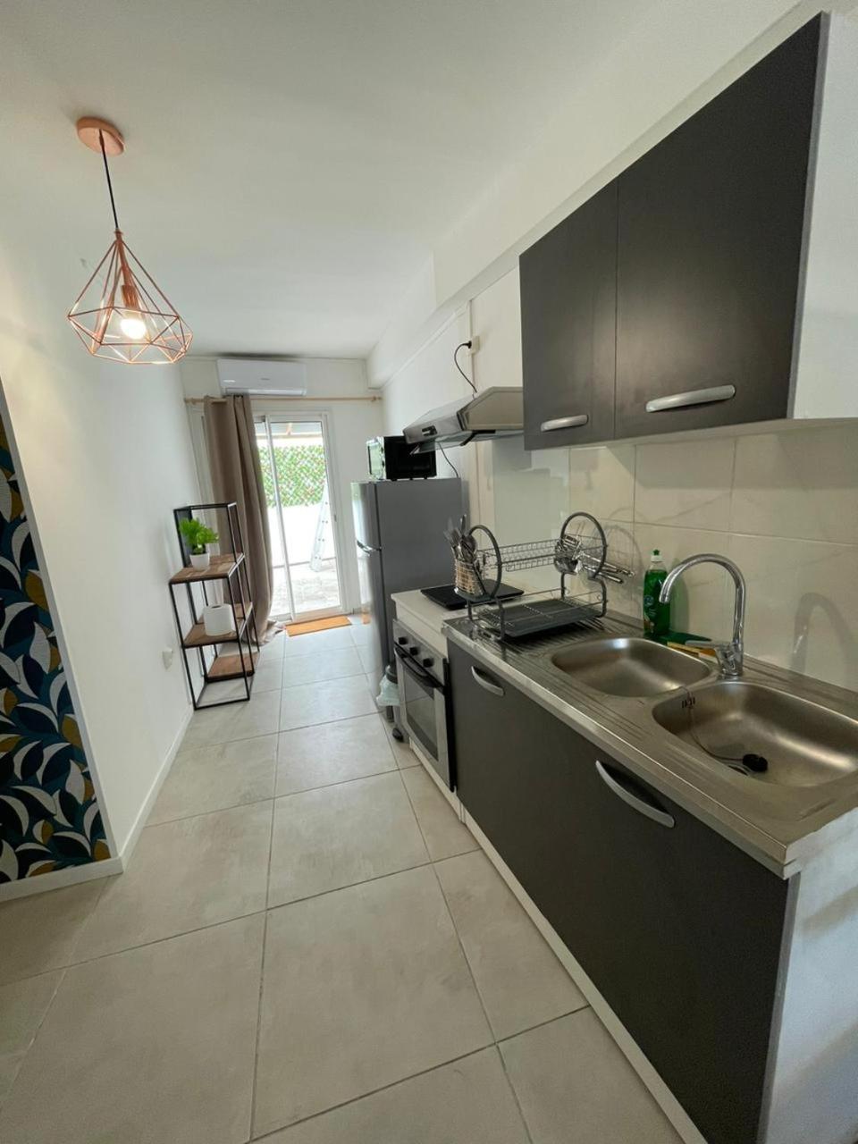 Residencestys Сен Дьони Екстериор снимка